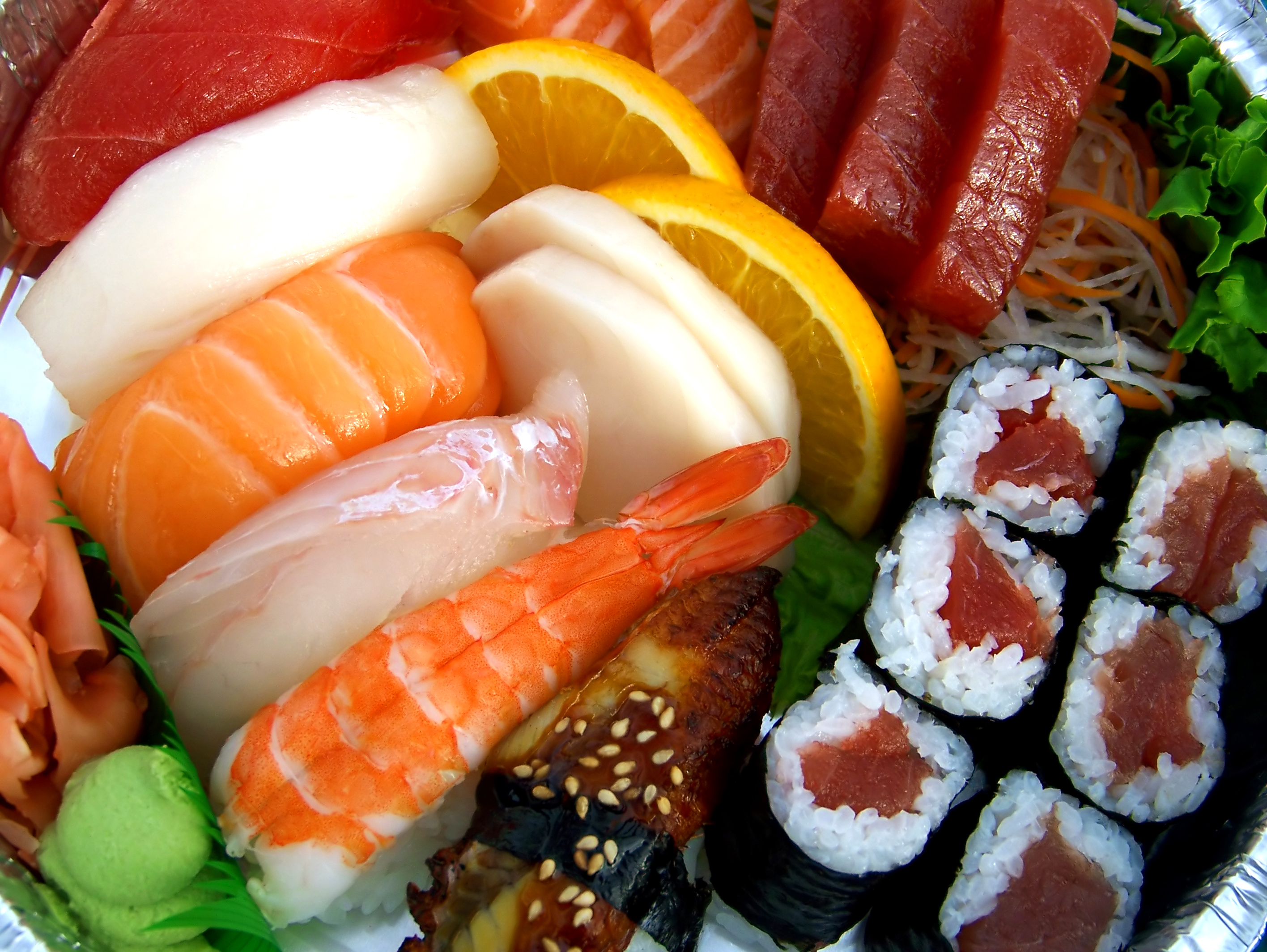 Nu kan du købe sushi-inspireret tøj